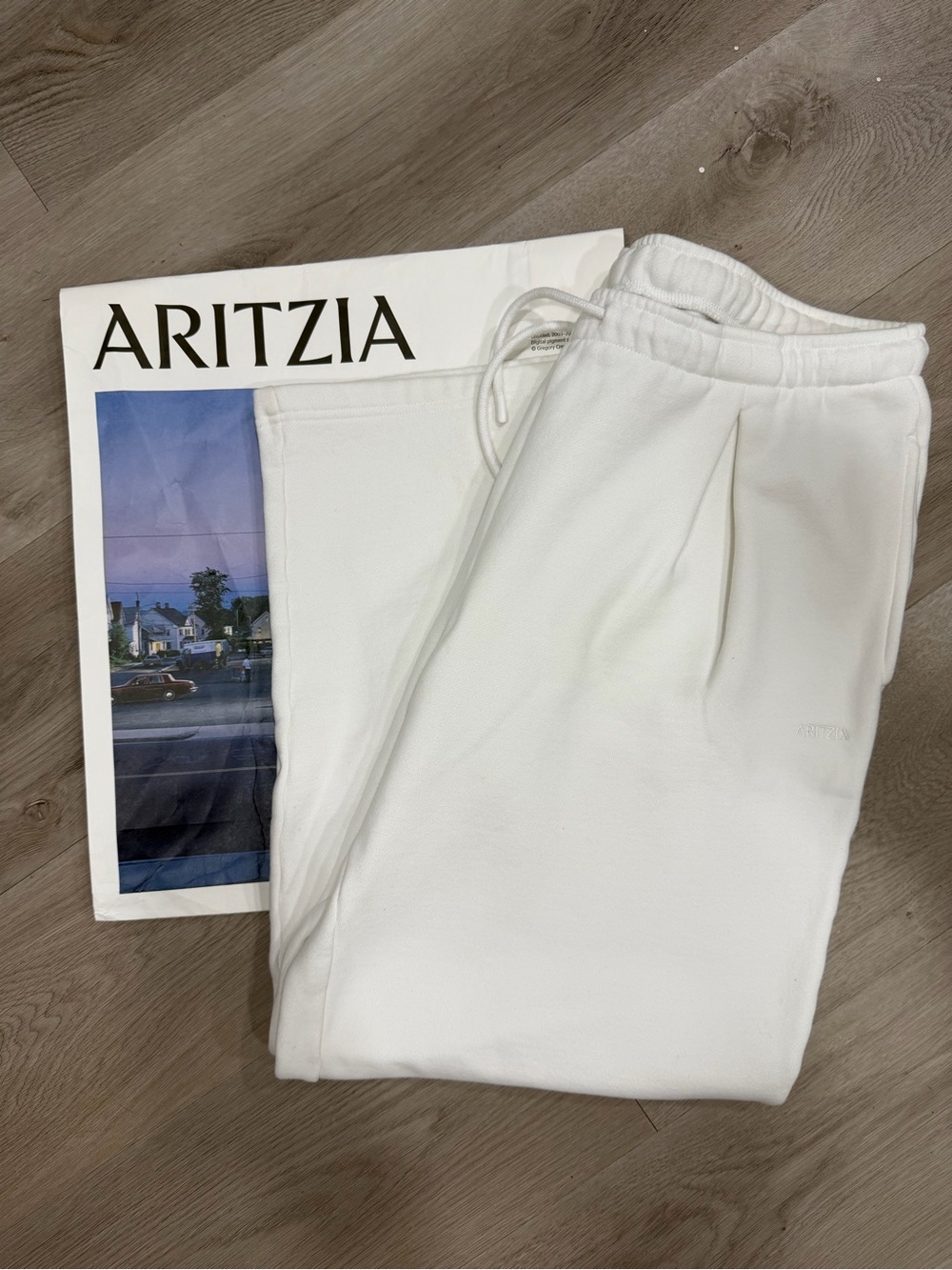 Aritzia Cream Sweatfleece Cozy Fleece Sweatpants